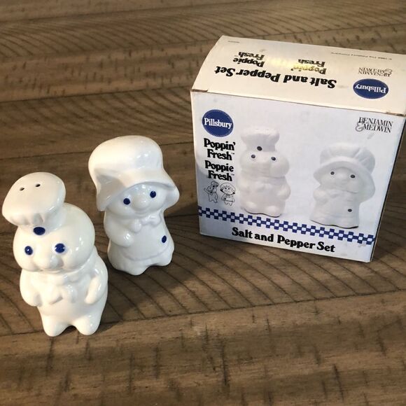 Poppin and Poppie Fresh Pillsbury Dough Salt 🧂 & 🫑 Shakers Small 💍 Bowl - Picture 3 of 17